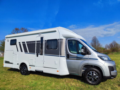 Exterieur des campernauten wohnmobilverkauf erfurt carado t448 pro+