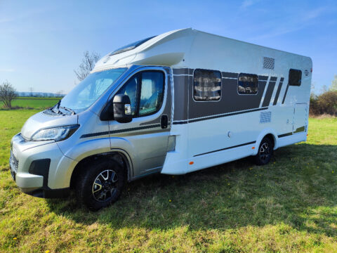 Wohnmobil von Campernauten
